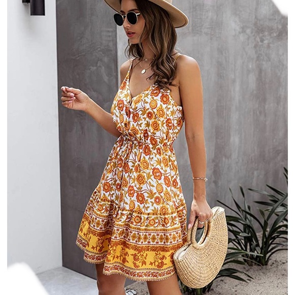 🆕Yellow spaghetti strap floral boho summer d… - Picture 2 of 5